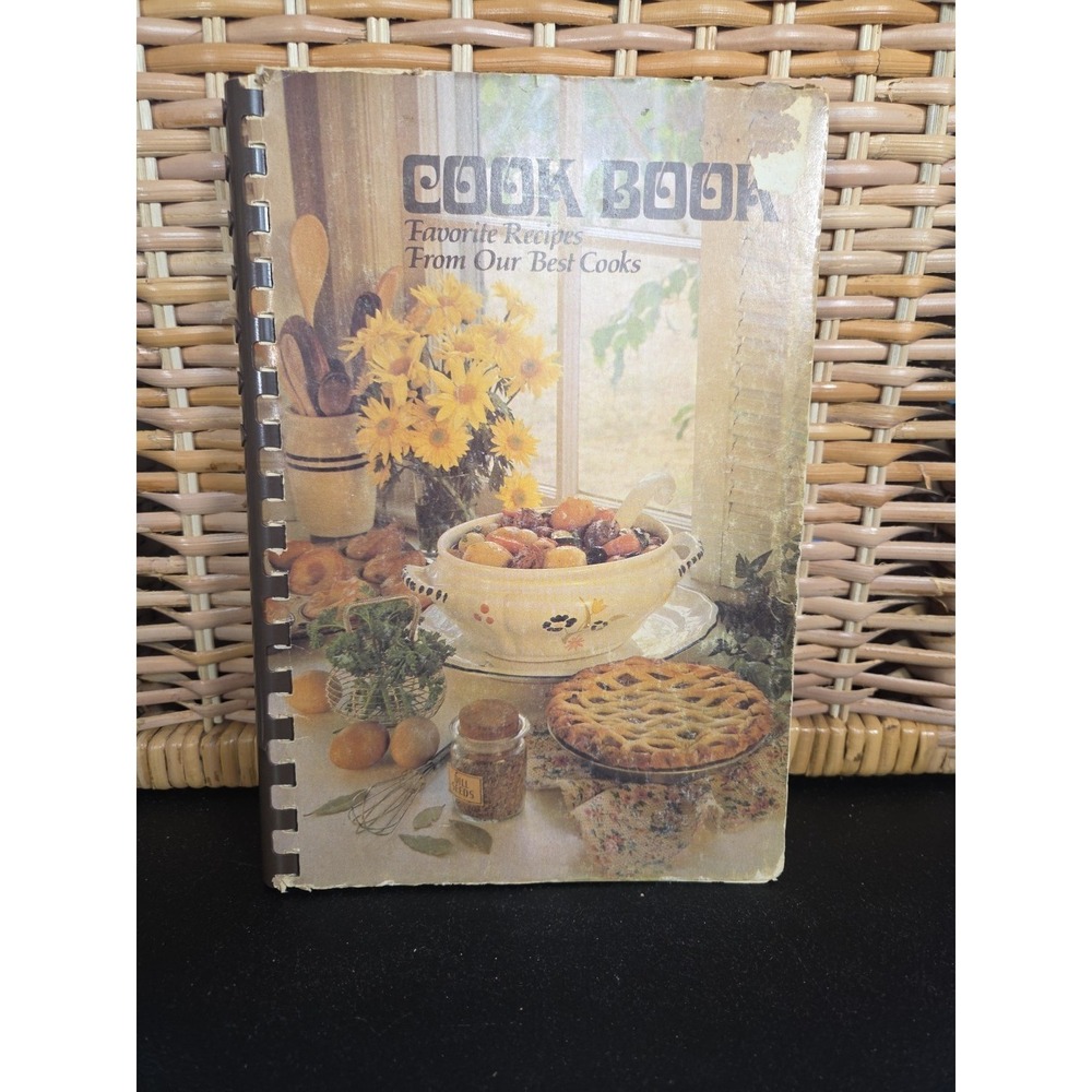 Capitol City Christian Center‎ Cookbook Little Rock, Arkansas 1982 Spiral